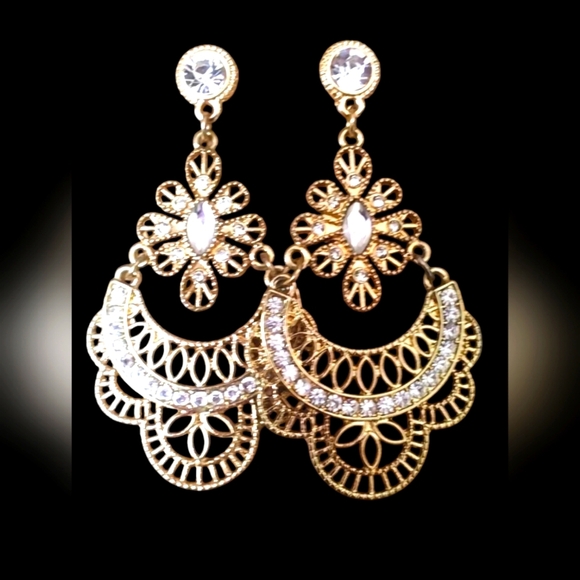 Vintage Gold & Crystal Oversized Chandelier Pierced Earrings - Picture 2 of 3